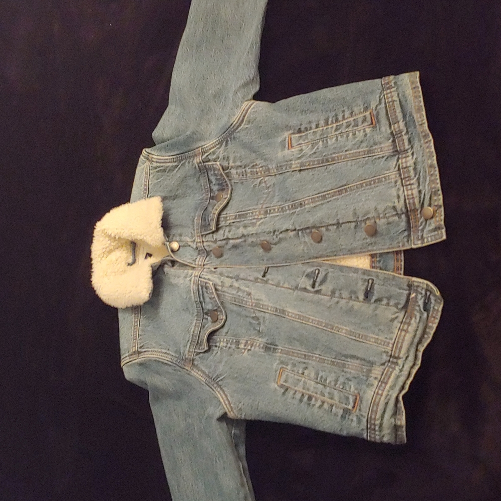 Universal Thread Sherpa Jean Jacker